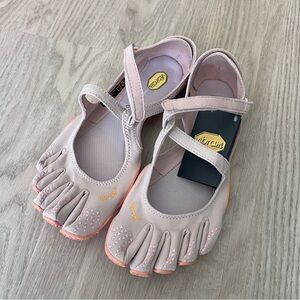 Vibram V-Soul five finger shoes dusty pink coral womens